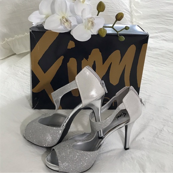 FIONI NIGHT 4 inch high heels, silver, size 7.5, single use. - Picture 2 of 9